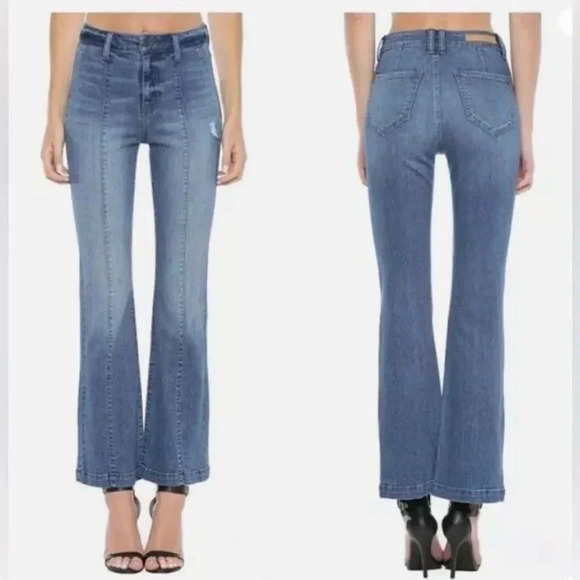 Women’s Cello High Rise Flare Jeans Distressed Medium Wash Size 9 EUC - Picture 1 of 9
